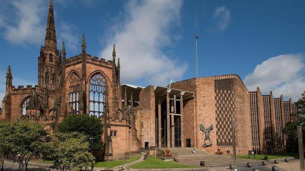Cosy Family Home - Coventry City Centre - Entire House ภายนอก รูปภาพ